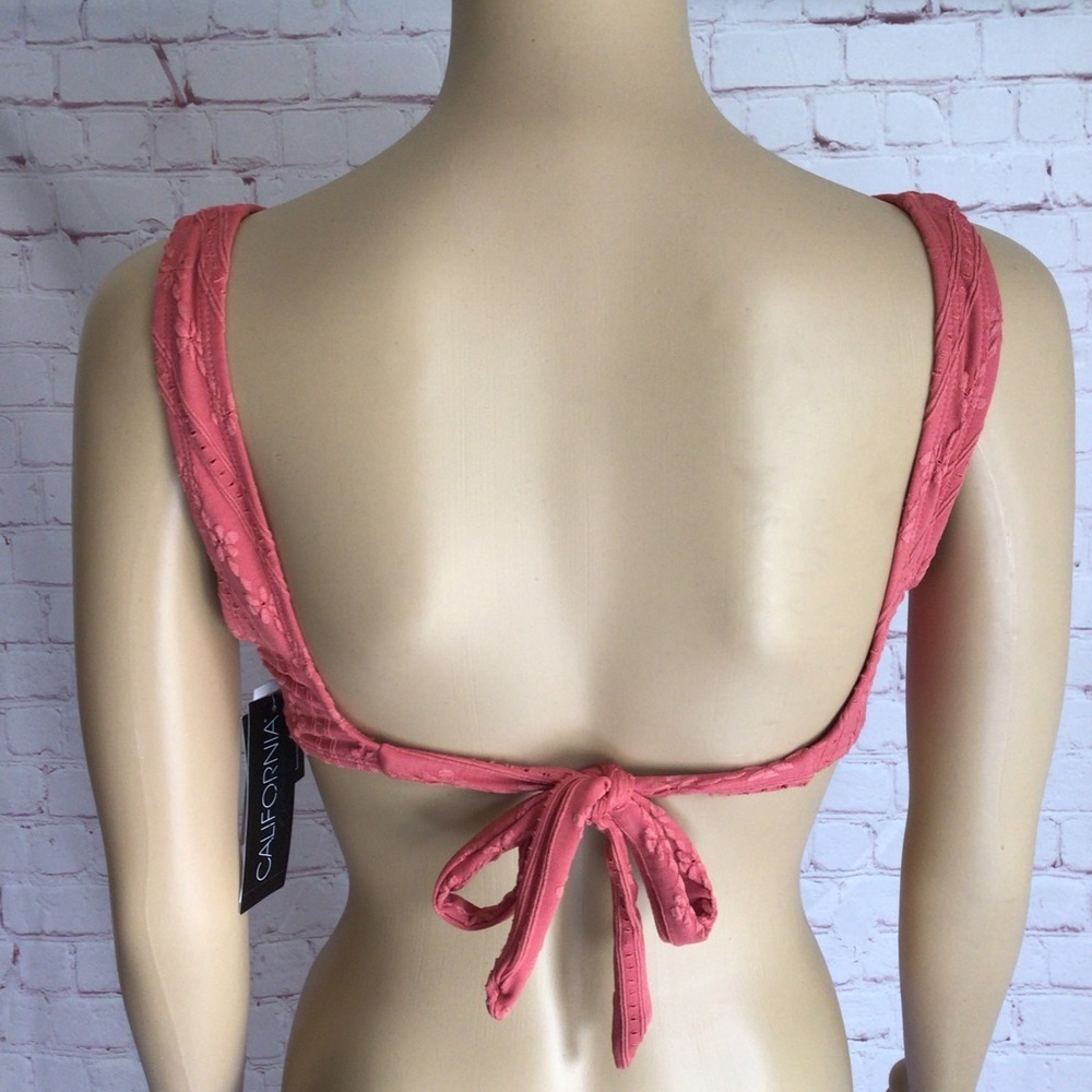 California Waves Coral Floral Bralette Bikini Top - Size Medium - Picture 3 of 8
